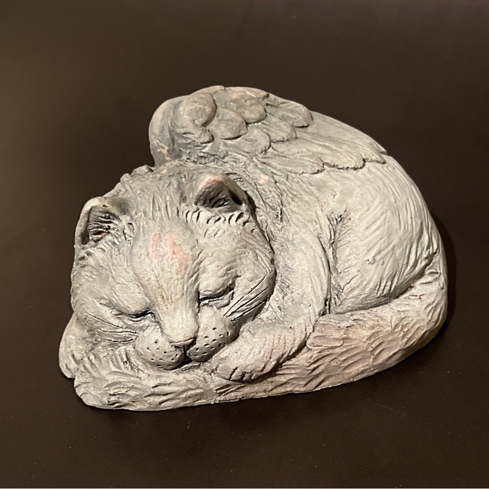 Vintage Stone Bunny Inc Snuggle 5”x2.5" Sleeping Cat Figurine Art Sculpture